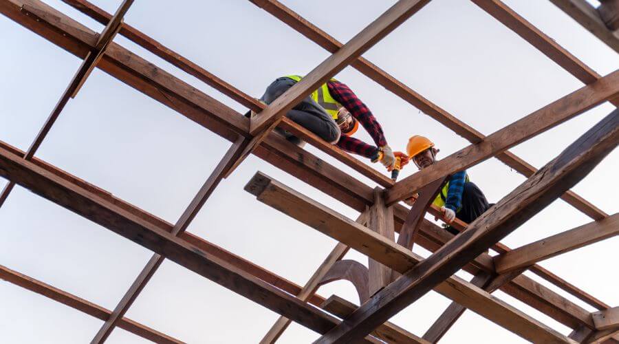 Professional New roof installation in State Center, IA